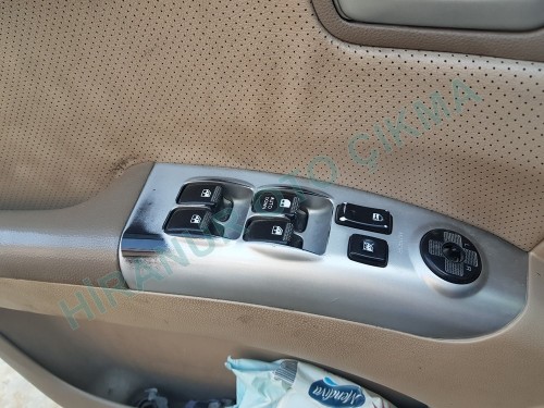 Kia Sportage Çıkma Cam Açma Düğmesi