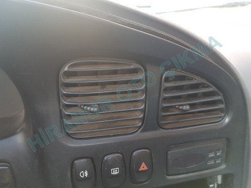 Kia Sephia Çıkma Kalorifer Izgarası