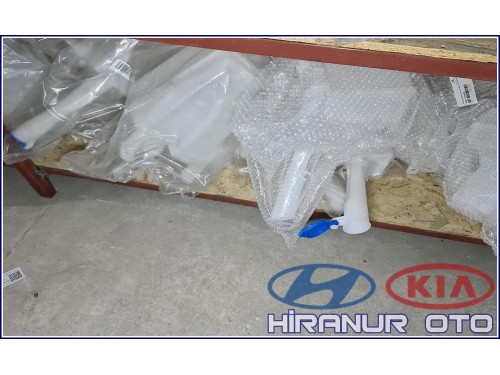 Hyundai i20 Çıkma Cam Su Bidonu