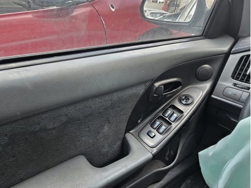 Hyundai Elantra Çıkma cam açma düğmesi