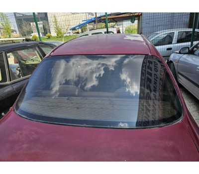 Hyundai Accent Yumurta Kasa çıkma arka cam